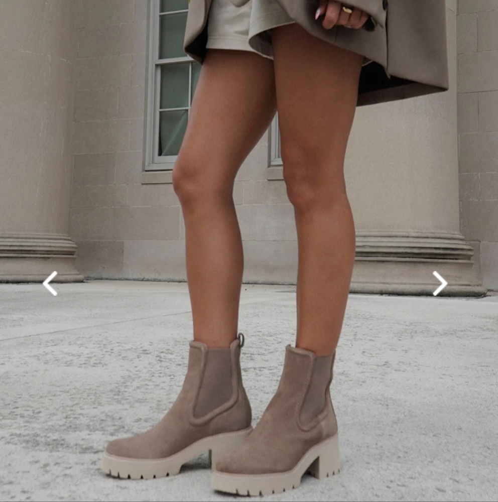 DOLCE VITA Booties in mushroom suede